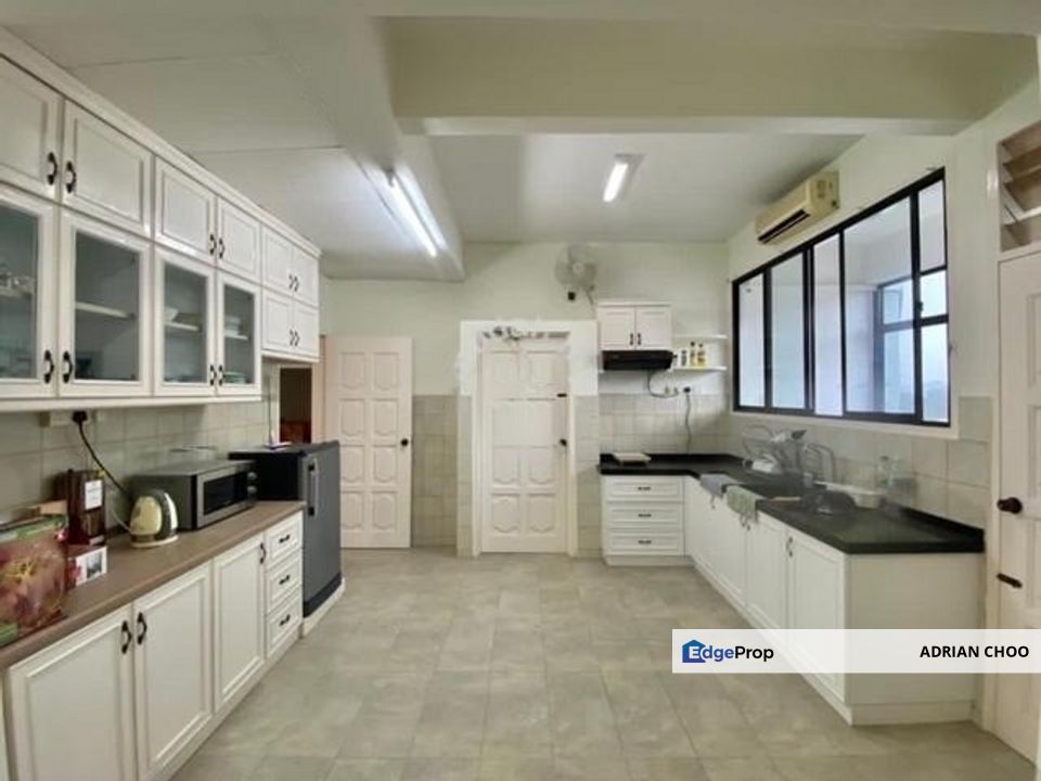 Precious Court, Penang, Persiaran Gurney