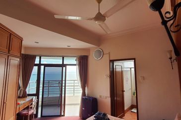 Marina Tower, Ratu Mutiara