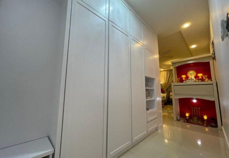 Boulevard Condominium