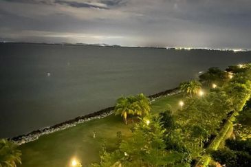 Quayside Seafront Resort Condominium