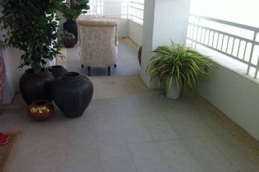 Quayside Seafront Resort Condominium