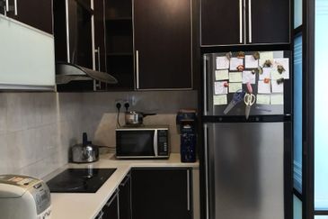 Coastal Tower, Ratu Mutiara