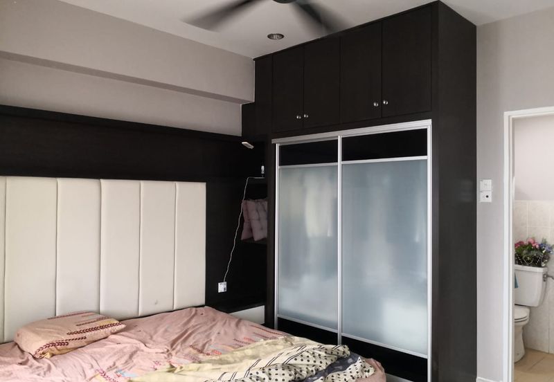 Coastal Tower, Ratu Mutiara