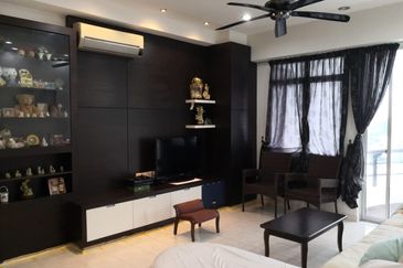 Coastal Tower, Ratu Mutiara