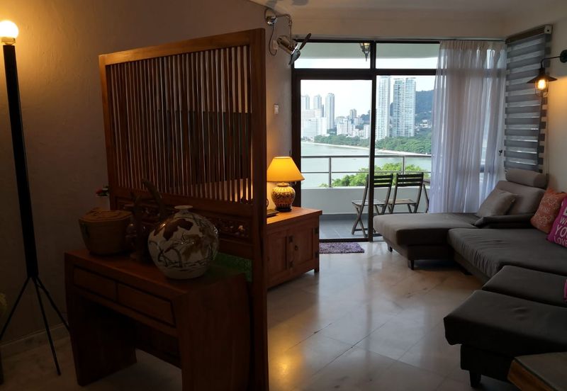 Marina Tower, Ratu Mutiara