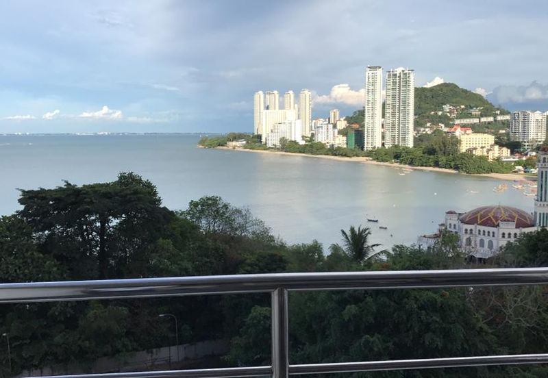 Marina Tower, Ratu Mutiara