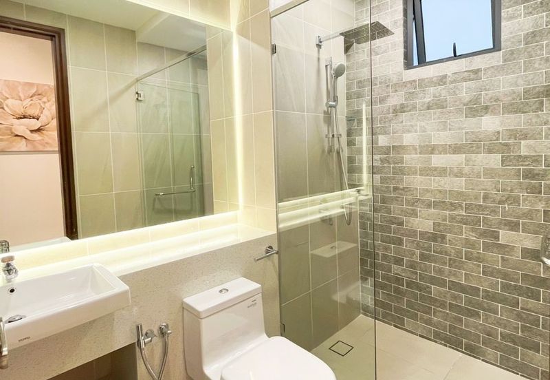 Queens Residences Q2