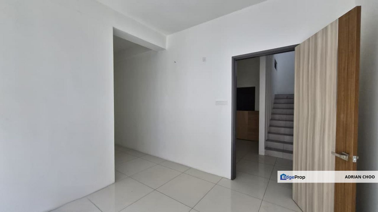  4.5-storey luxury linked house, Penang, Ayer Itam