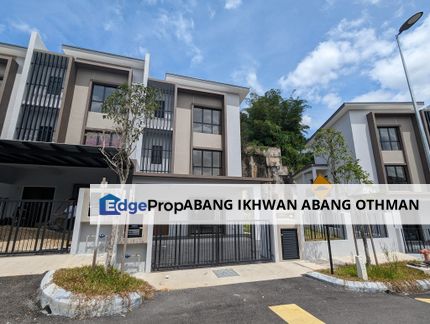 Beautiful 3 Storey Corner Lot Terrace, Nassim Heights, Taman Ukay Bestari, Ampang, Kuala Lumpur, Ampang