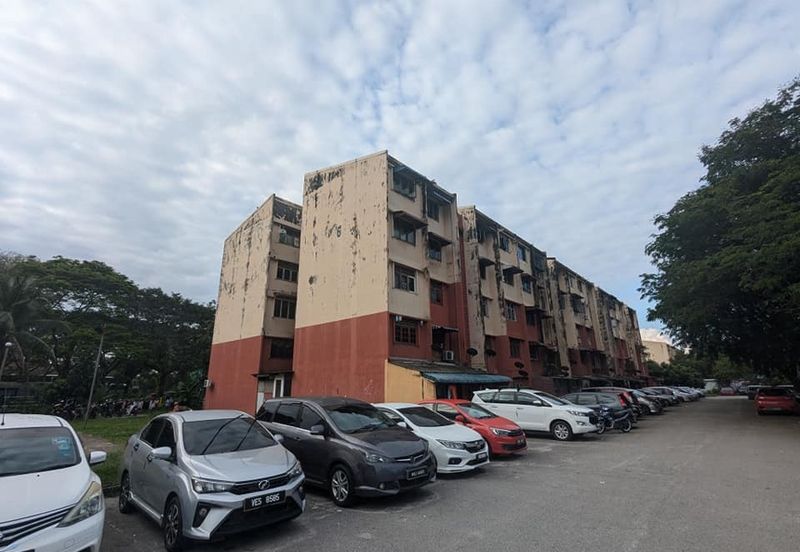 Flat PKNS Seksyen 19