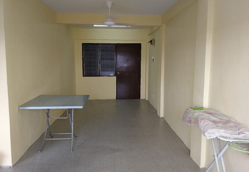 Flat PKNS, Seksyen 7