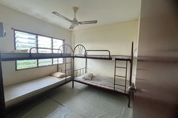 Flat PKNS, Seksyen 7