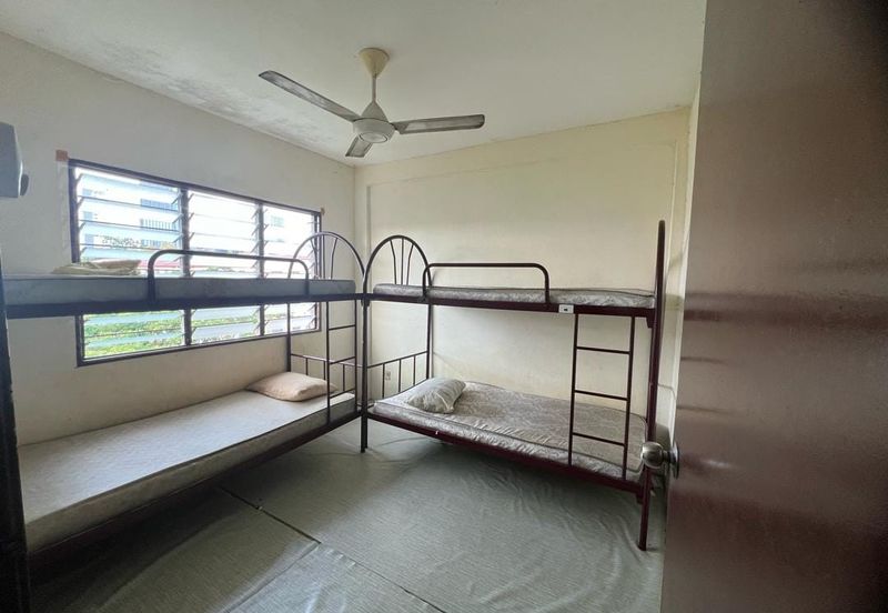 Flat PKNS, Seksyen 7