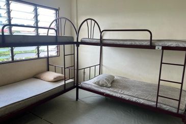 Flat PKNS, Seksyen 7