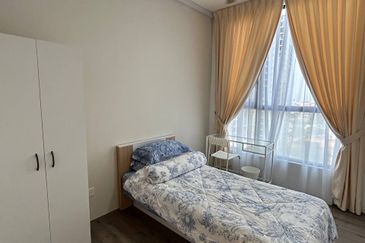 Henna Residence @ The Quartz