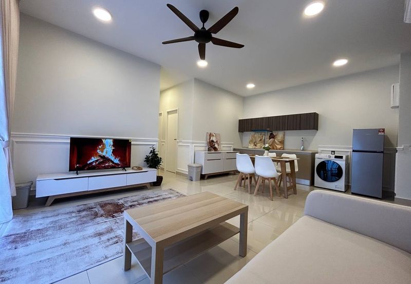 Henna Residence @ The Quartz