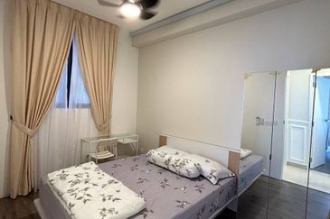 Henna Residence @ The Quartz