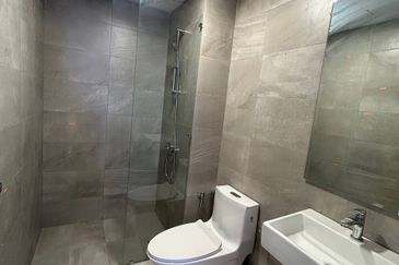 Henna Residence @ The Quartz