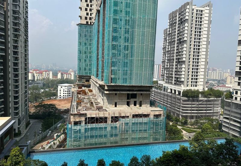 Henna Residence @ The Quartz