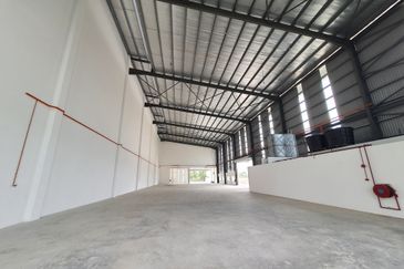 Rawang Bukit Beruntung New Semi-d/Detached Factory For Sale below RM400psf
