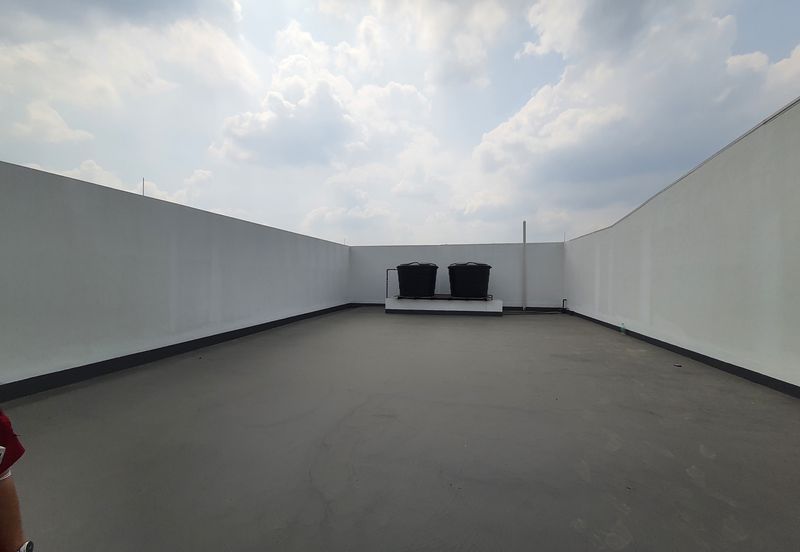 Rawang Bukit Beruntung New Semi-d/Detached Factory For Sale below RM400psf