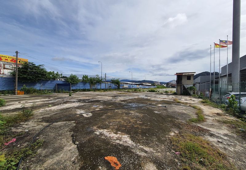 Selayang facing Jalan Kuching 1.9ac commercial potential land to let