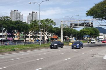 Selayang facing Jalan Kuching 1.9ac commercial potential land to let