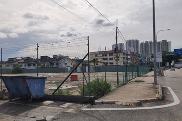 Selayang facing Jalan Kuching 1.9ac commercial potential land to let