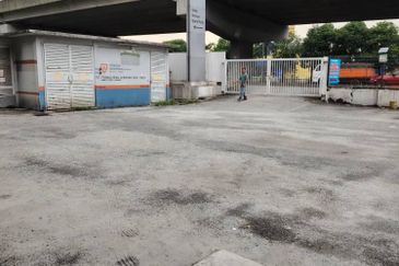 Taman Sri Batu Caves