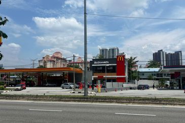 126 Metro Genting Klang