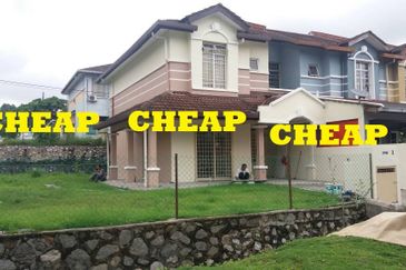 Persiaran Puncak Jalil 