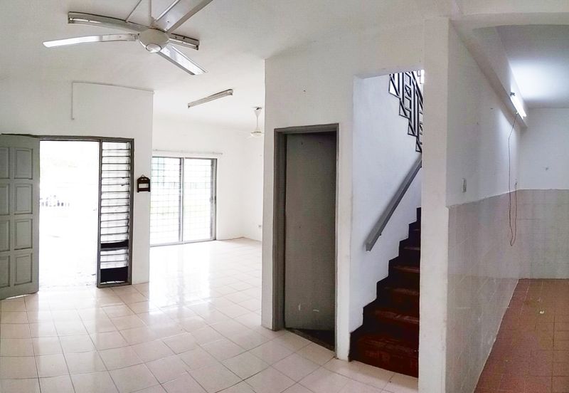 Persiaran Puncak Jalil 