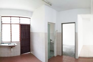 Persiaran Puncak Jalil 