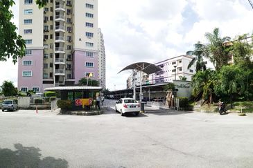 Juta Mines Condo