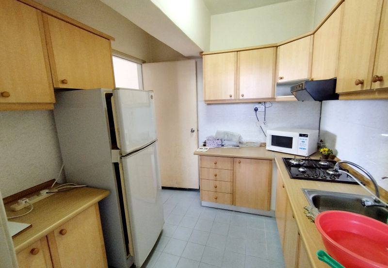 Anjung Hijau (Greenfield Apartment)