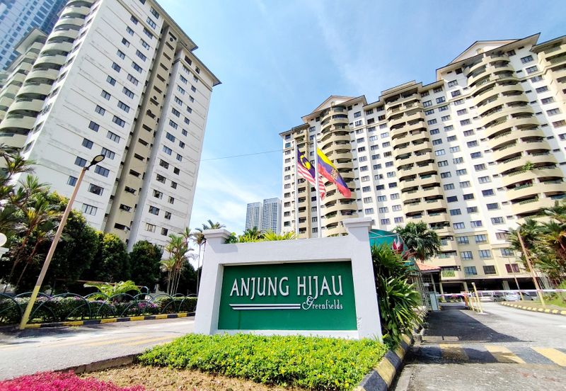 Anjung Hijau (Greenfield Apartment)