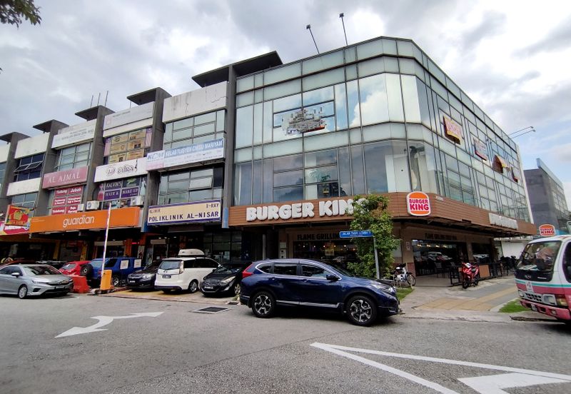 The Trillium @Lake Fields