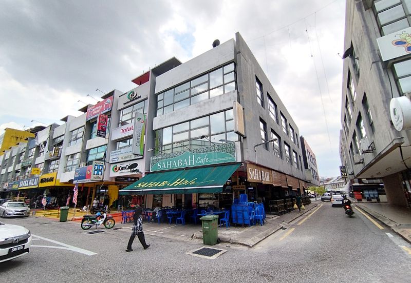 The Trillium @Lake Fields