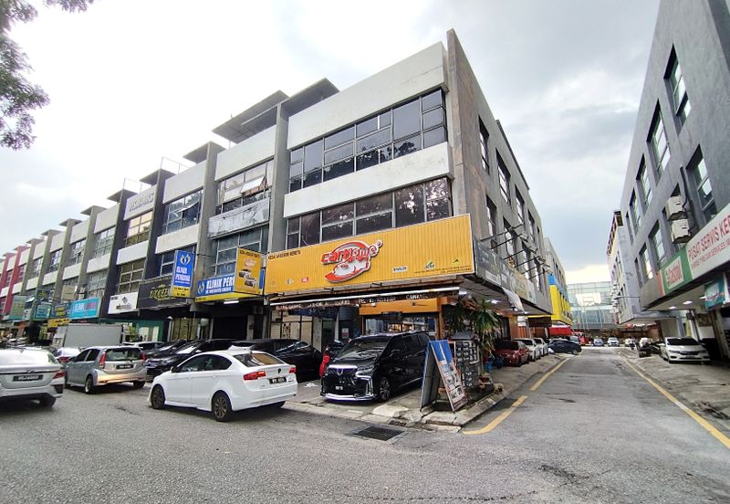 The Trillium @Lake Fields