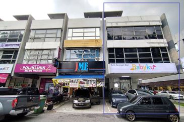 The Trillium @Lake Fields