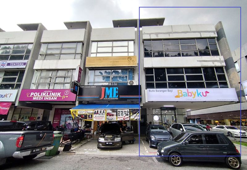 The Trillium @Lake Fields