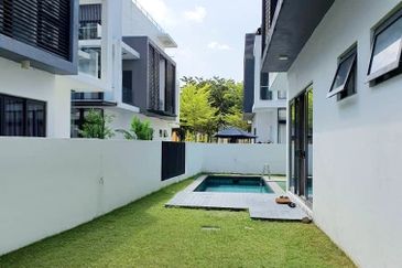 The Grove @ Lake Fields