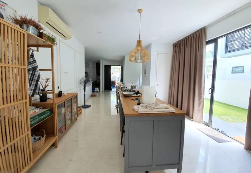 The Grove @ Lake Fields