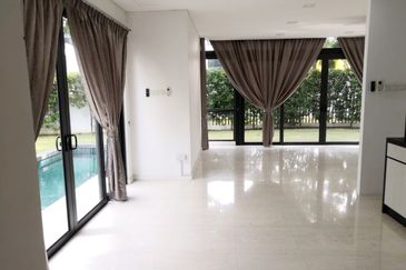 The Grove @ Lake Fields