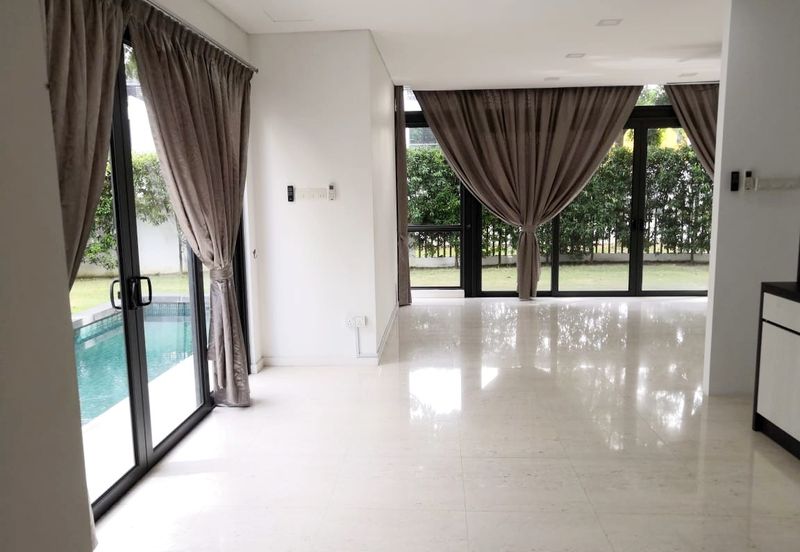 The Grove @ Lake Fields