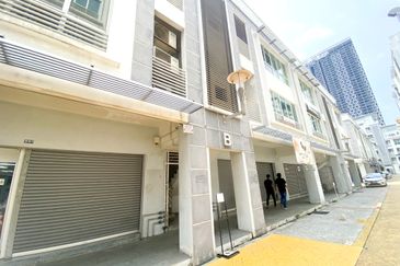 Parklane Commercial Hub