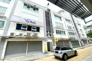 Parklane Commercial Hub