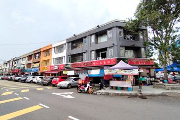 Taman Saujana Puchong