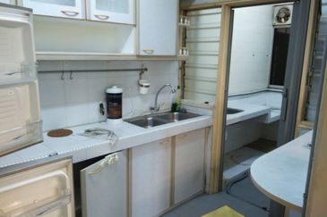 De Tropicana Condominium