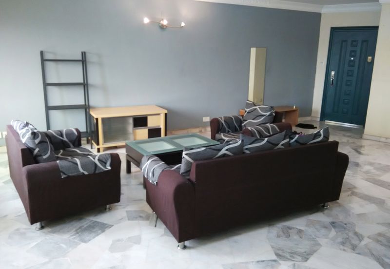 De Tropicana Condominium